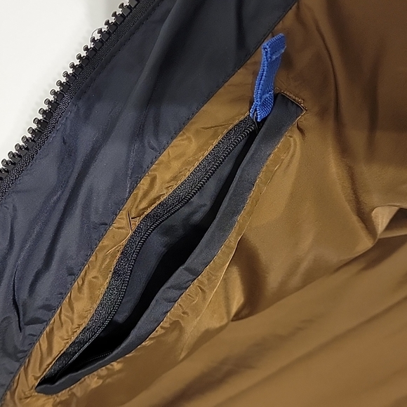 Like new Lands End Goosedown Winter vest W/large pockets for all your gear! - Picture 7 of 10